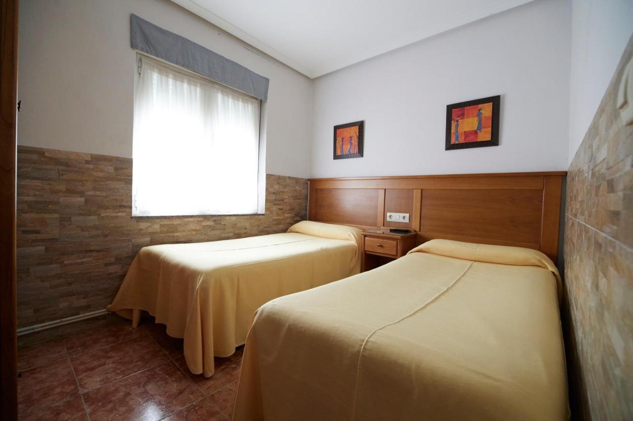 Pension Serafin Avilés Exterior foto